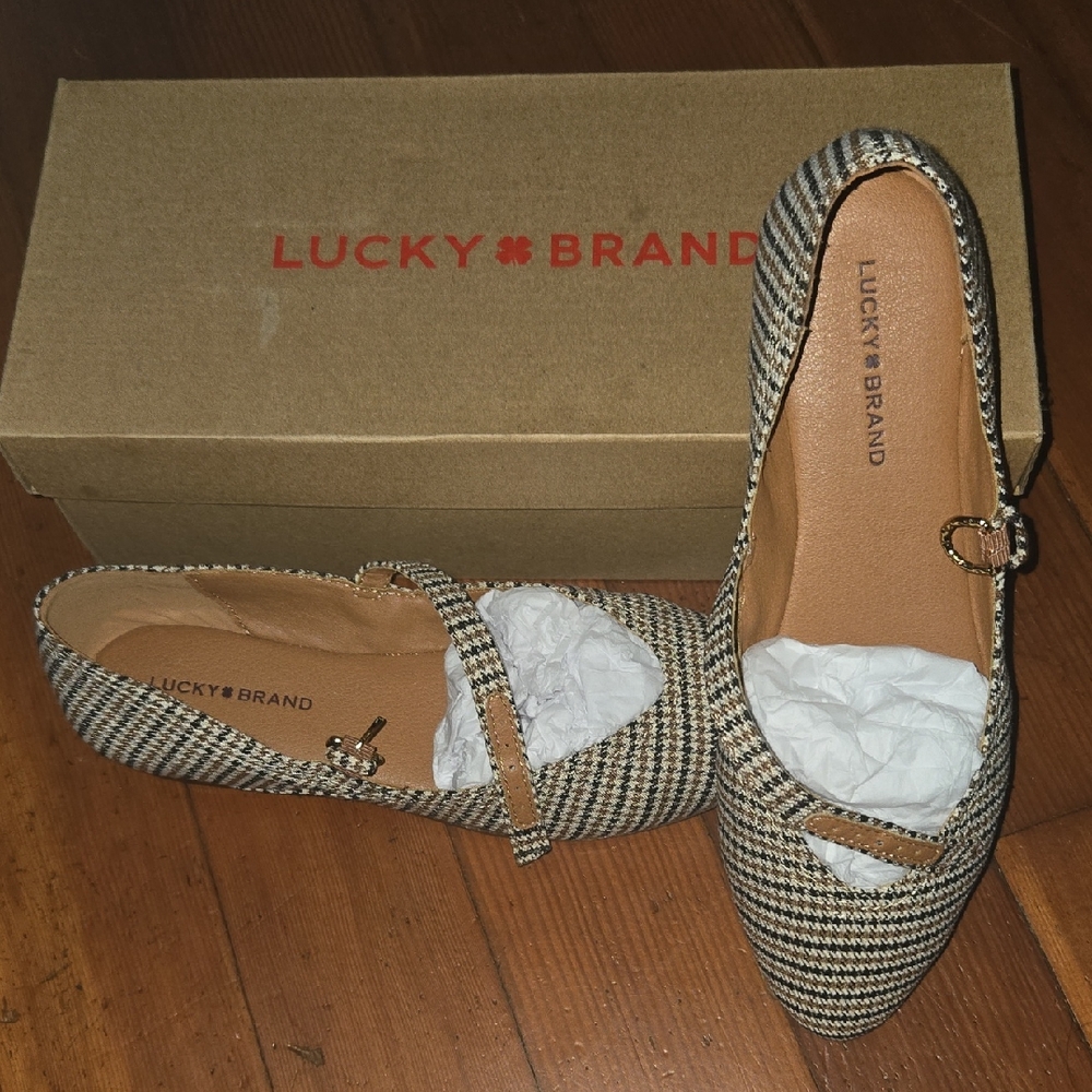 Lucky Brand Black and Tan Flats